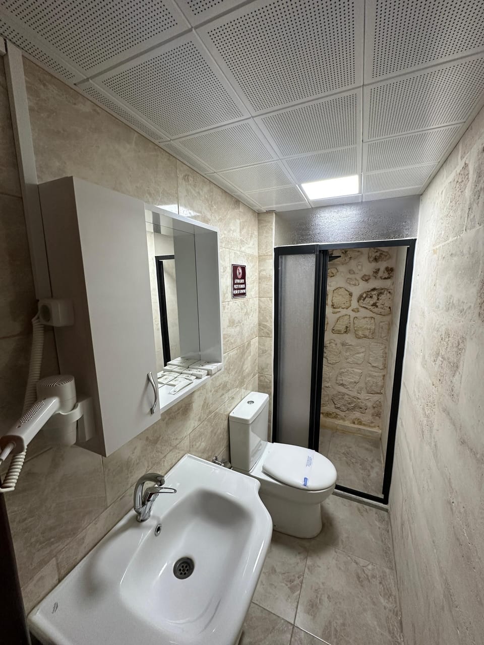 MATIATE 2 | Bathroom | Shower, free toiletries, hair dryer, slippers