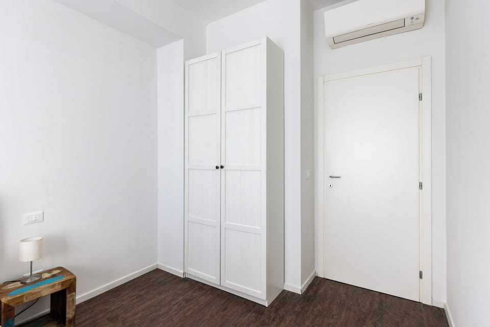 Apartment | Wardrobe