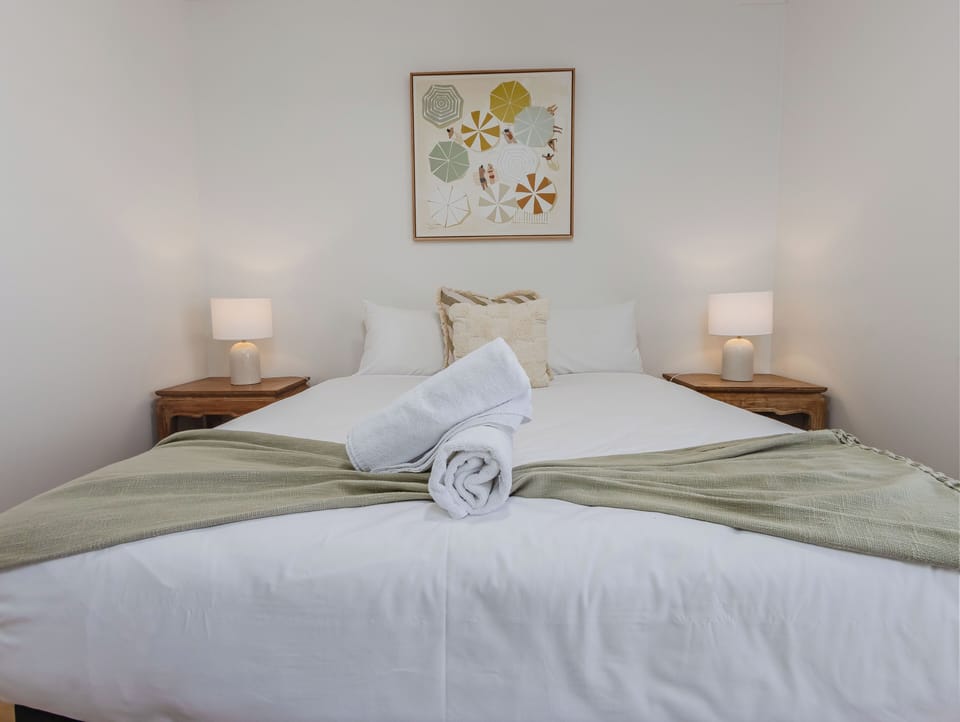 Apartment, Balcony, Beach View | 3 bedrooms, iron/ironing board, WiFi (free), individually decorated