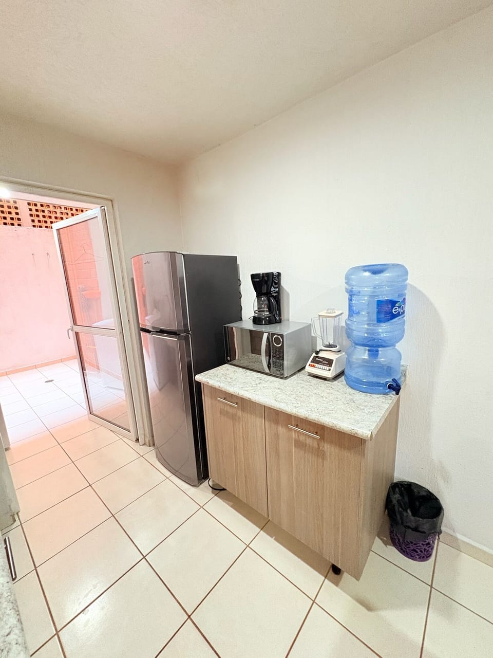 Classic Apartment, 3 Bedrooms, Kitchen | Private kitchen | Fridge, microwave, dishwasher, coffee/tea maker