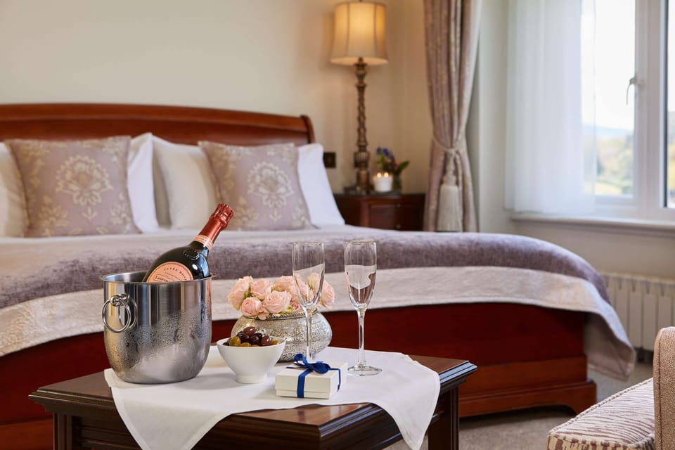 Superior Suite, 1 Double Bed | Premium bedding, in-room safe, desk, blackout drapes