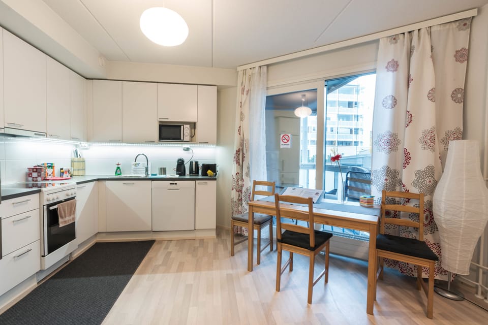 Studio | Private kitchen | Fridge, microwave, oven, stovetop