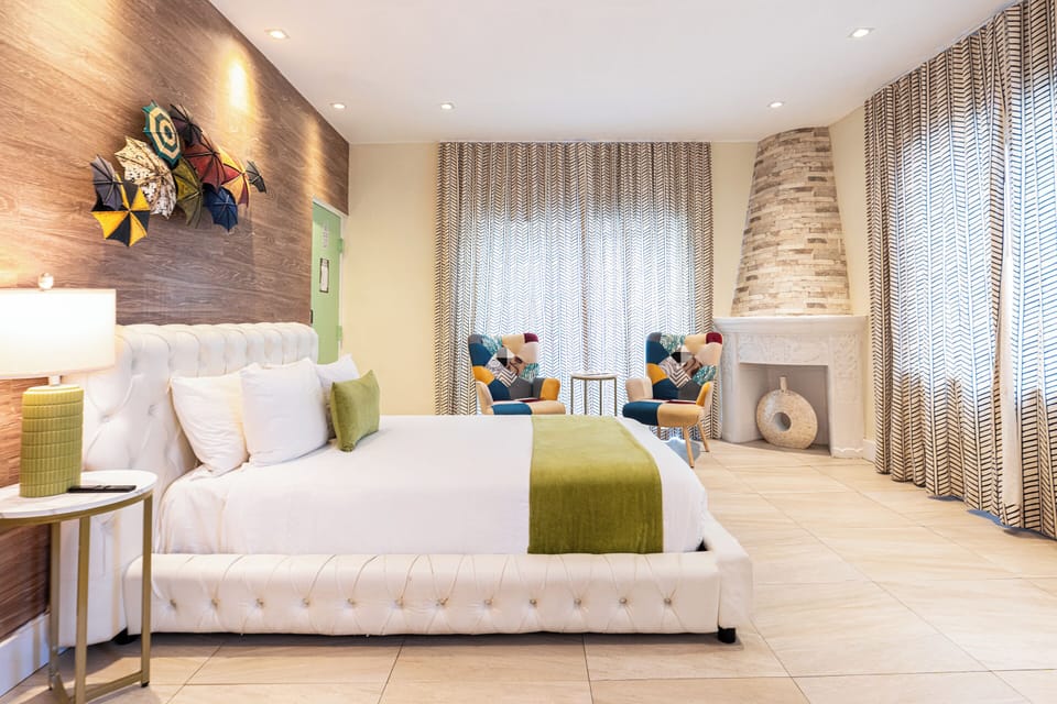 Double Queen Jr Suite | Egyptian cotton sheets, premium bedding, pillowtop beds, minibar