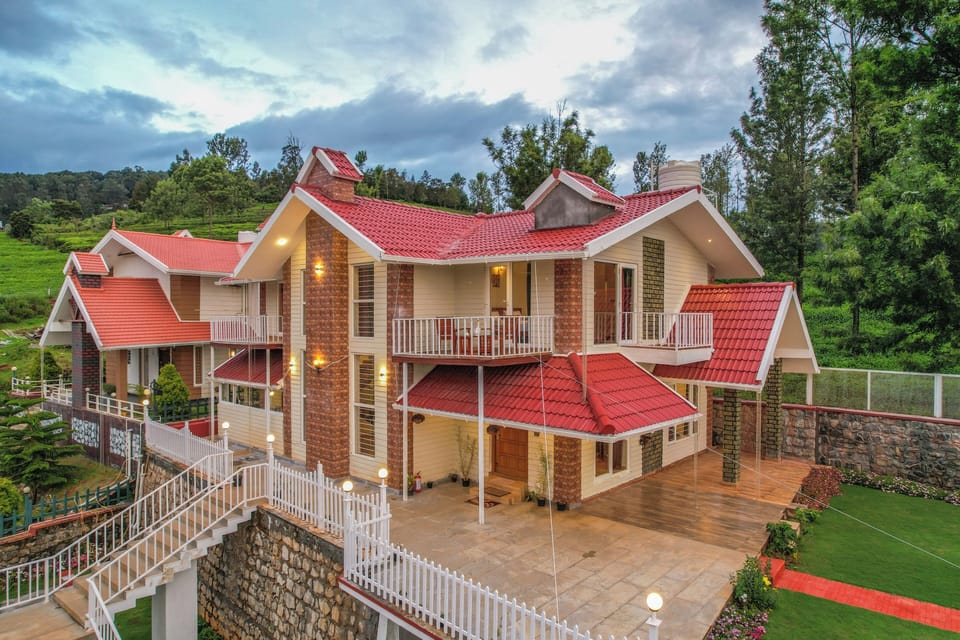 Luxury Villa, Balcony, Mountain View | 4 bedrooms, free WiFi