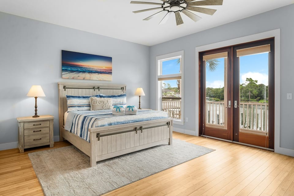 Beach Bay Getaway! Bayfront 4BR 4BA House Sleeps 12 Private Pool Boat Dock House in Lower Grand Lagoon