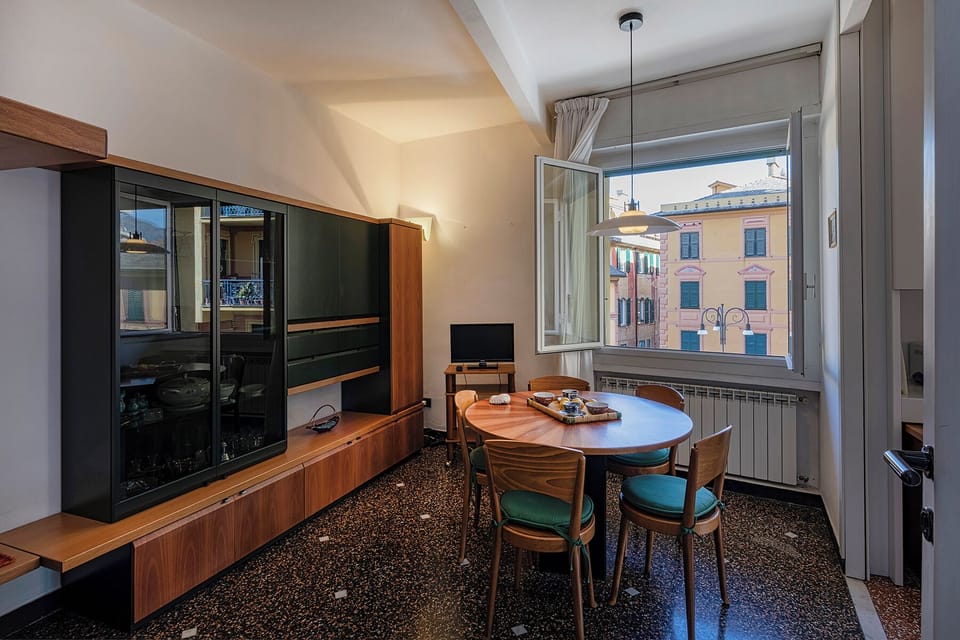 Apartment | Living area | TV
