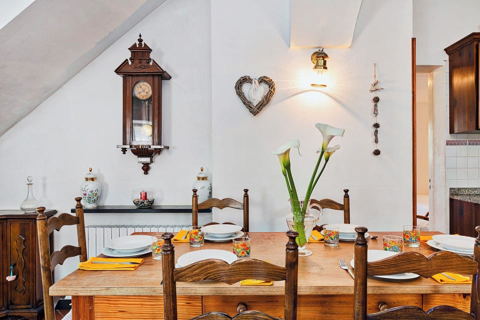 House, Garden View | Dining room