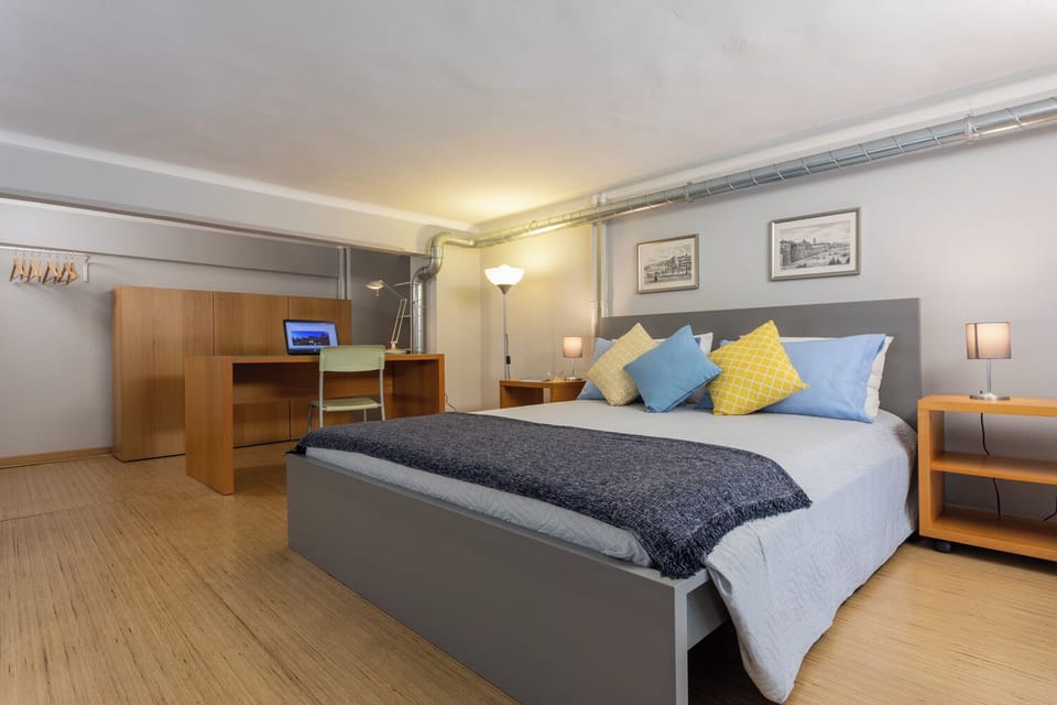 1 bedroom, desk, free WiFi