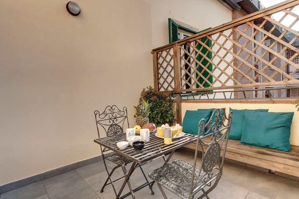Apartment | Terrace/patio