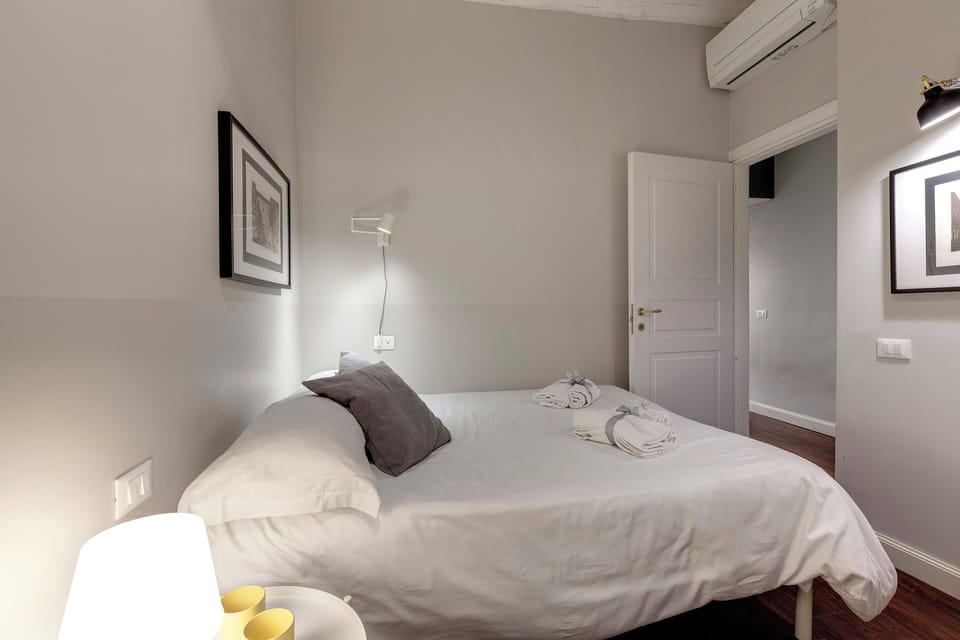 Apartment | 2 bedrooms, laptop workspace, iron/ironing board, WiFi (free)