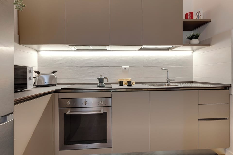 Apartment | Private kitchen | Full-size fridge, microwave, oven, stovetop