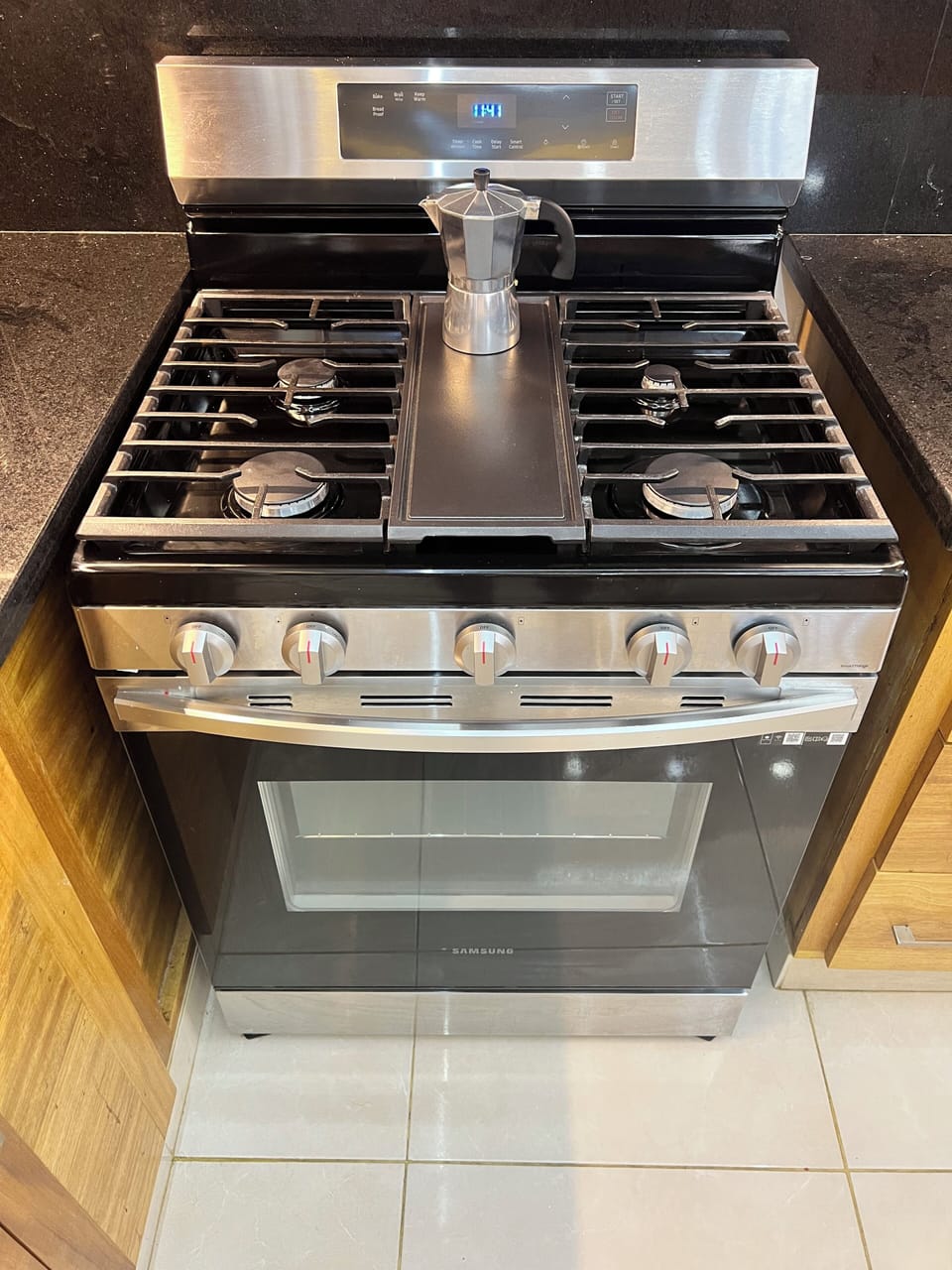 Comfort Apartment | Private kitchen | Full-size fridge, microwave, stovetop, dishwasher