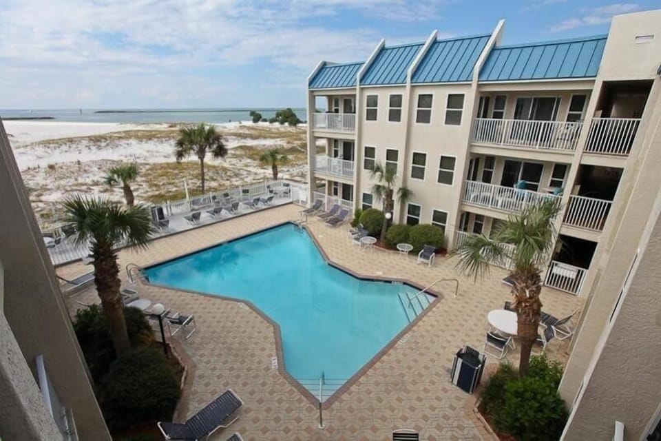 Condo, 2 Bedrooms | Pool