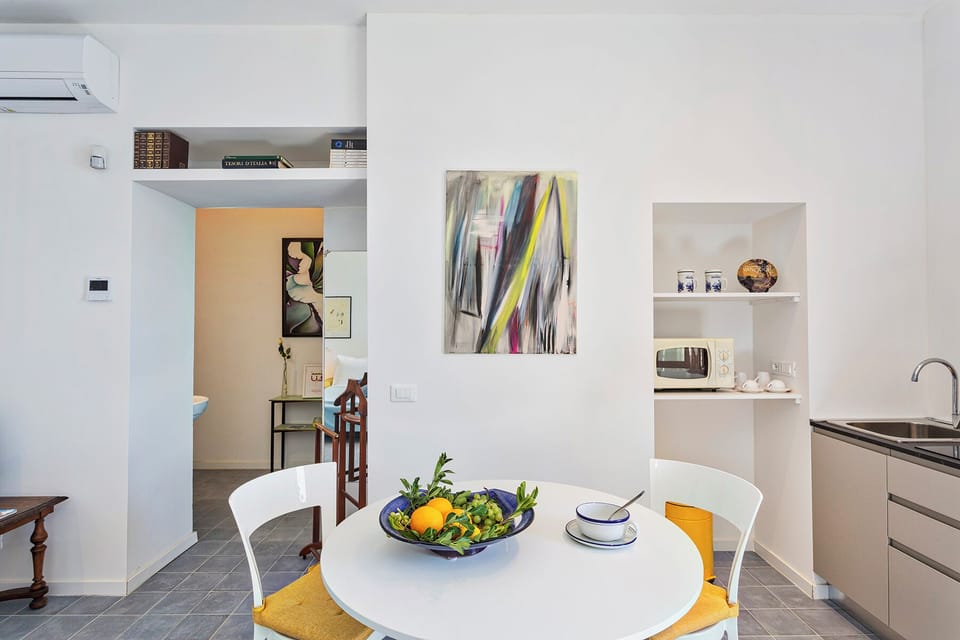 Apartment | Living area | TV