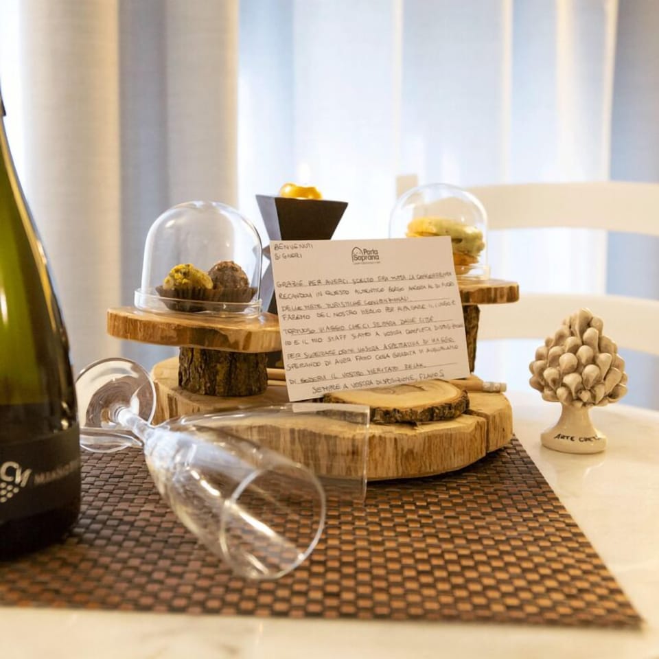 Superior Double Room, City View | Minibar, individually decorated, individually furnished, desk