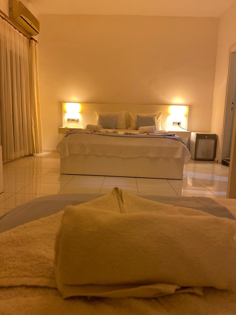 WiFi (free), bed sheets