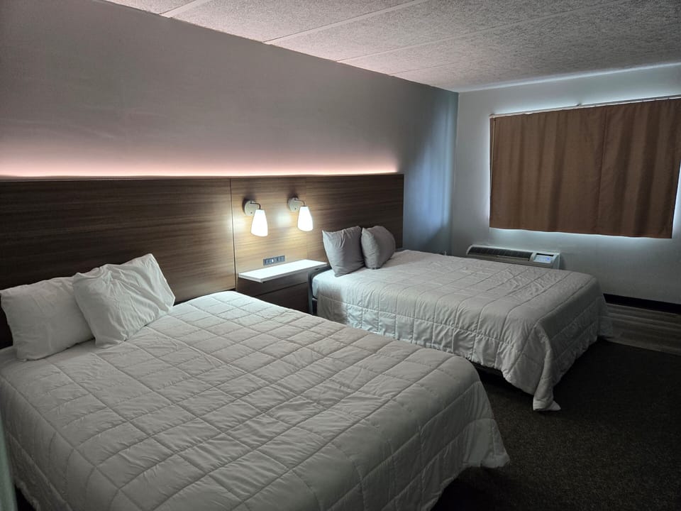 Double Room, 2 Queen Beds | Free WiFi, bed sheets