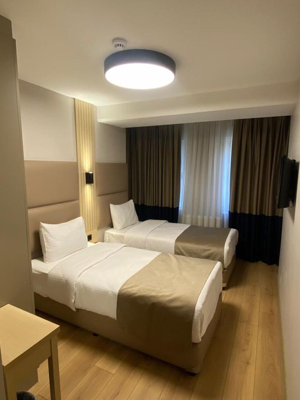 Egyptian cotton sheets, premium bedding, desk, laptop workspace