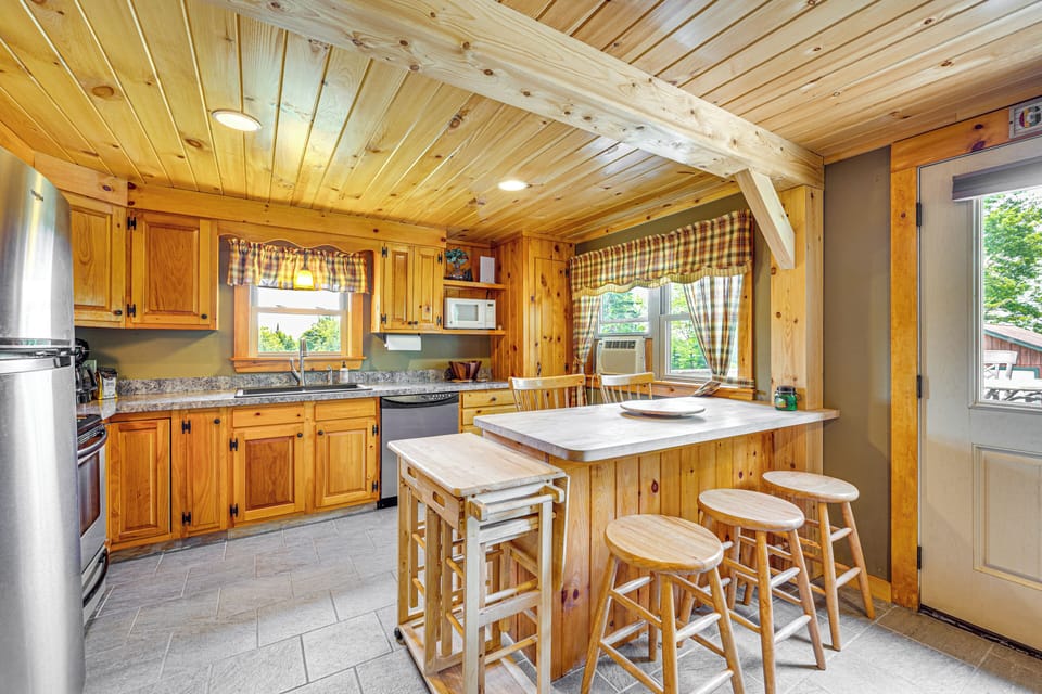 House (4 Bedrooms) | Interior