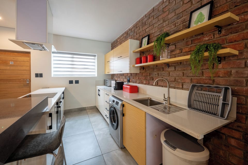 Apartment, 2 Bedrooms | Private kitchen
