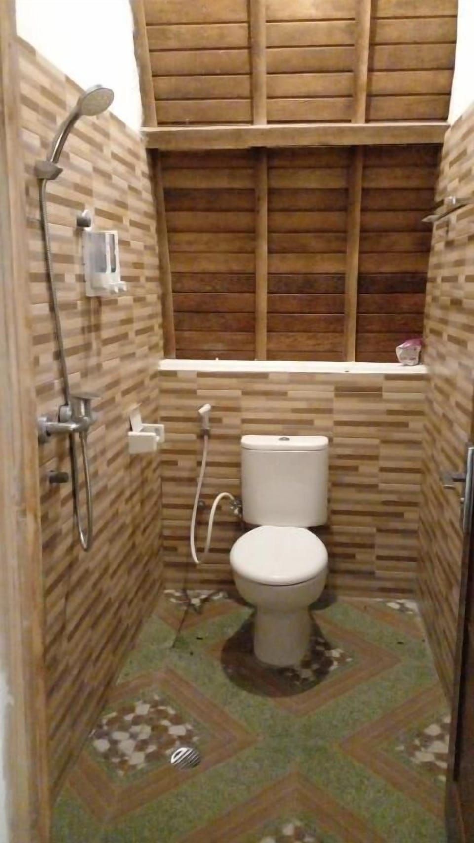 Standard Single Room | Bathroom