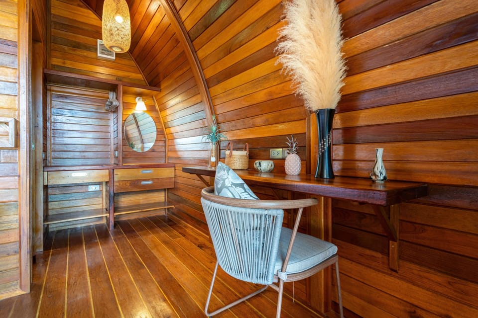 Design Villa, Patio, Garden View | Wardrobe