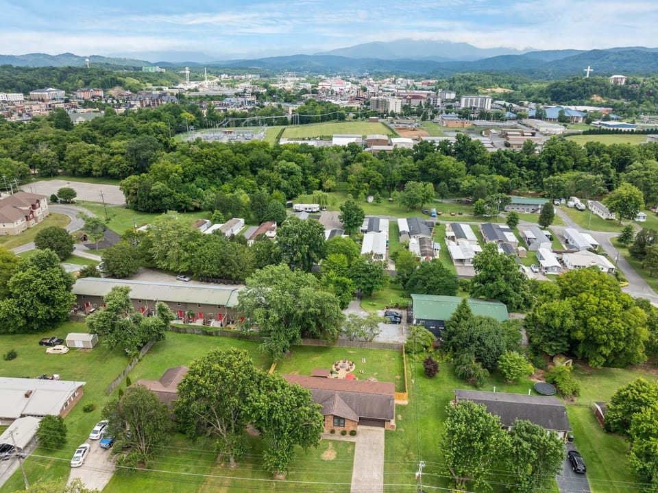 House, 3 Bedrooms | Aerial view