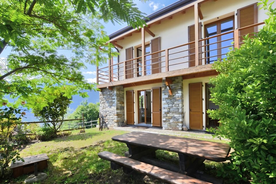 Standard House, 3 Bedrooms, 2 Bathrooms, Mountainside (Costa Del Fuoco) | Outdoor dining