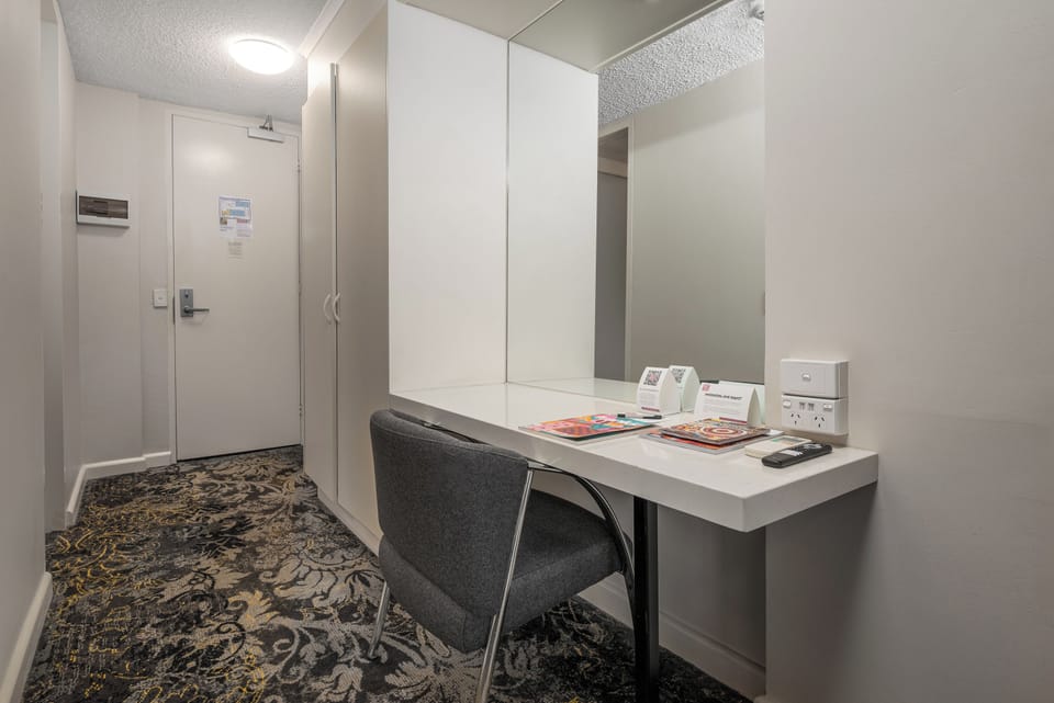 Queen Studio | Select Comfort beds, in-room safe, desk, laptop workspace