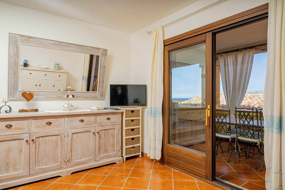 Apartment, Sea View | Private kitchen | Fridge, oven, stovetop, dishwasher