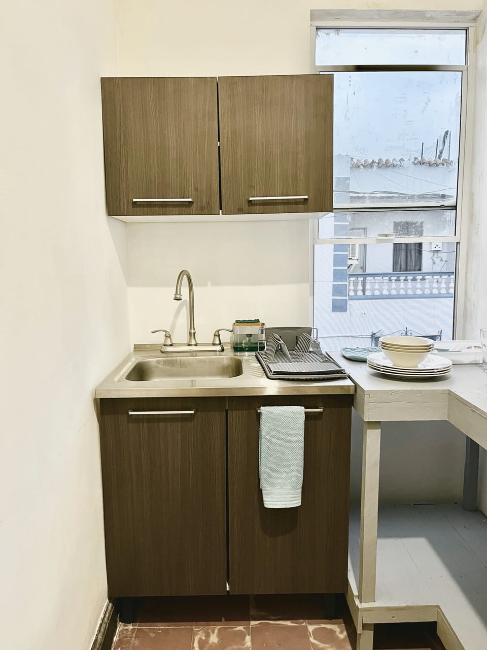 Basic Double Room, Non Smoking, Kitchenette | Private kitchen | Mini-fridge, shared microwave, toaster oven, cookware/dishes/utensils