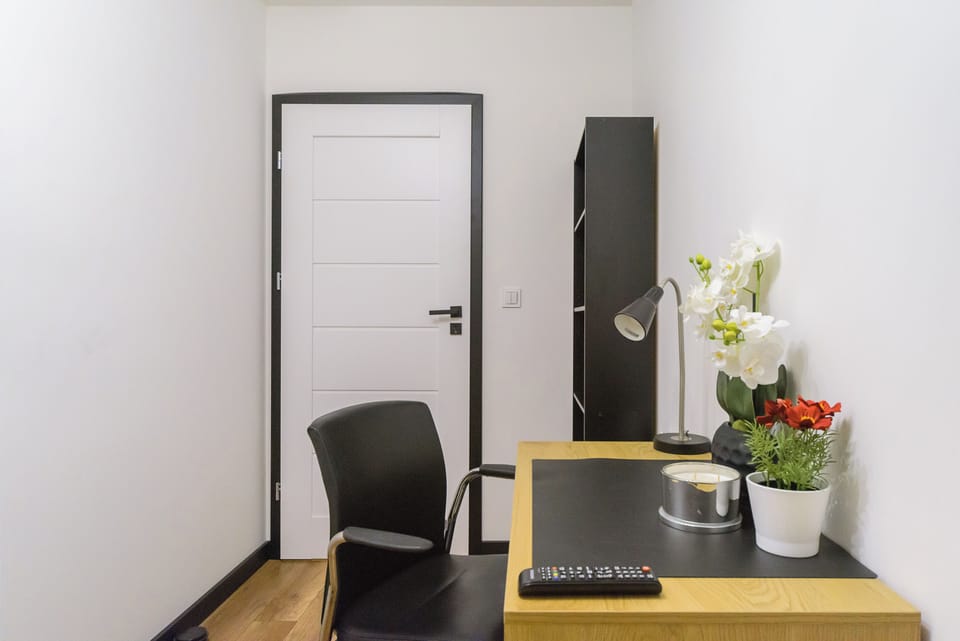 Superior Apartment, Balcony, Courtyard View | 2 bedrooms, blackout drapes, iron/ironing board, cribs/infant beds