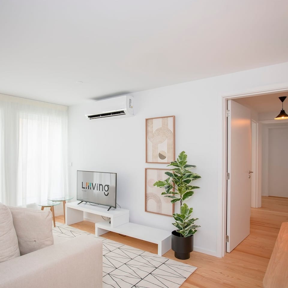 House | 2 bedrooms, desk, iron/ironing board, Internet