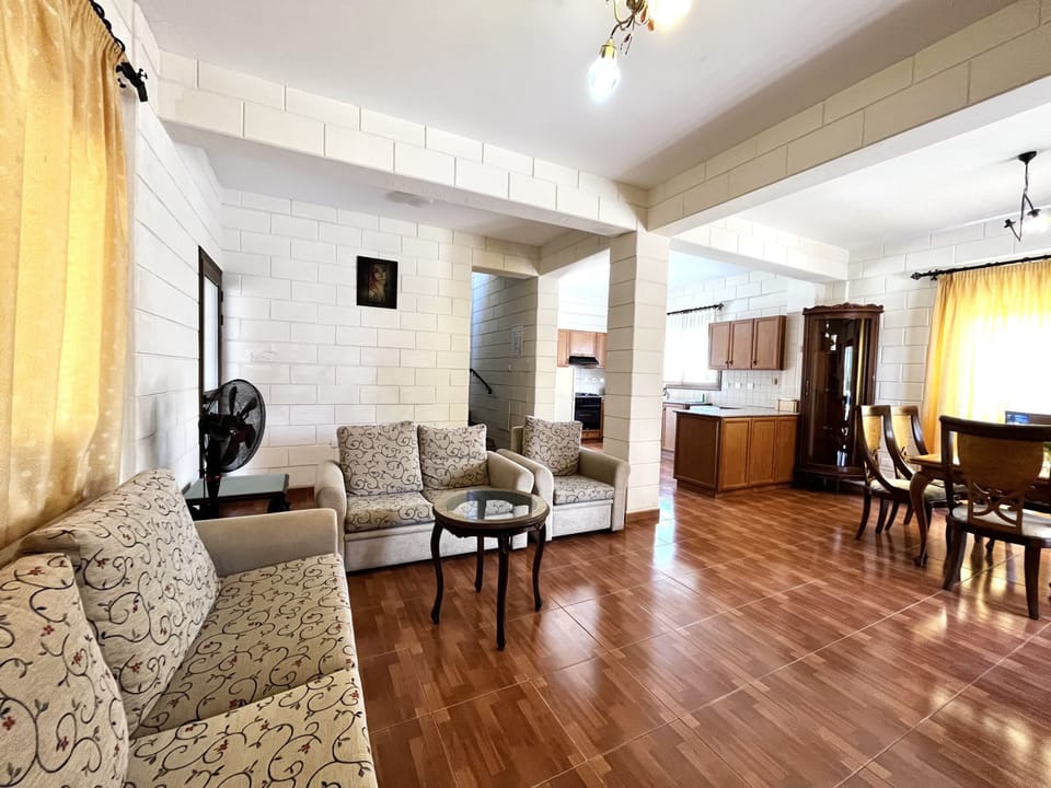 House | 2 bedrooms