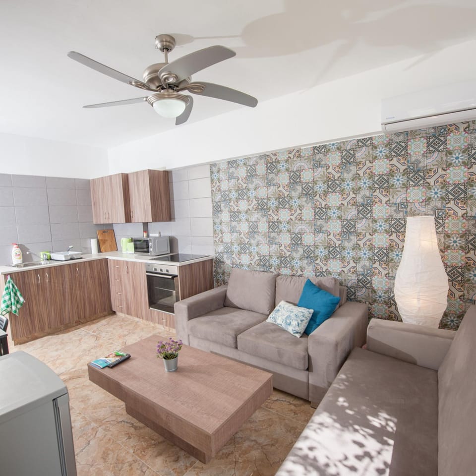 House, Smoking | 2 bedrooms