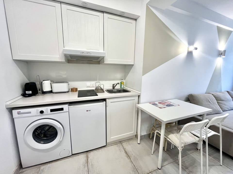 House | 1 bedroom, soundproofing