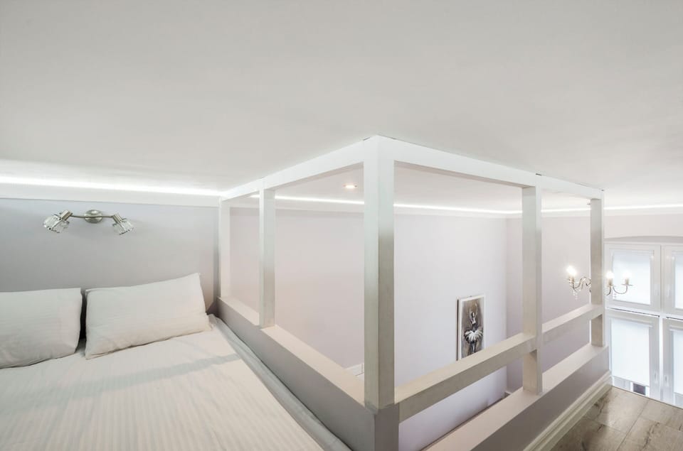 Signature Apartment | 1 bedroom, blackout drapes, iron/ironing board, cribs/infant beds