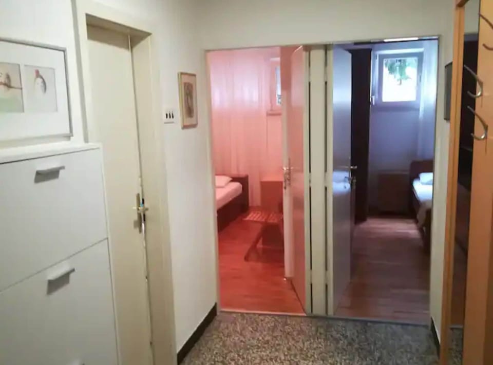 Apartment (Friendly Well Located Family Apartmen) | Lobby