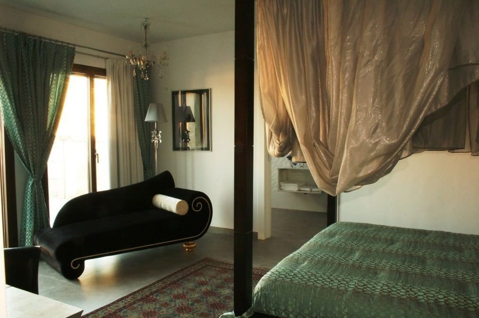 Superior Double Room, 1 Double Bed | Desk, laptop workspace, iron/ironing board, free cribs/infant beds