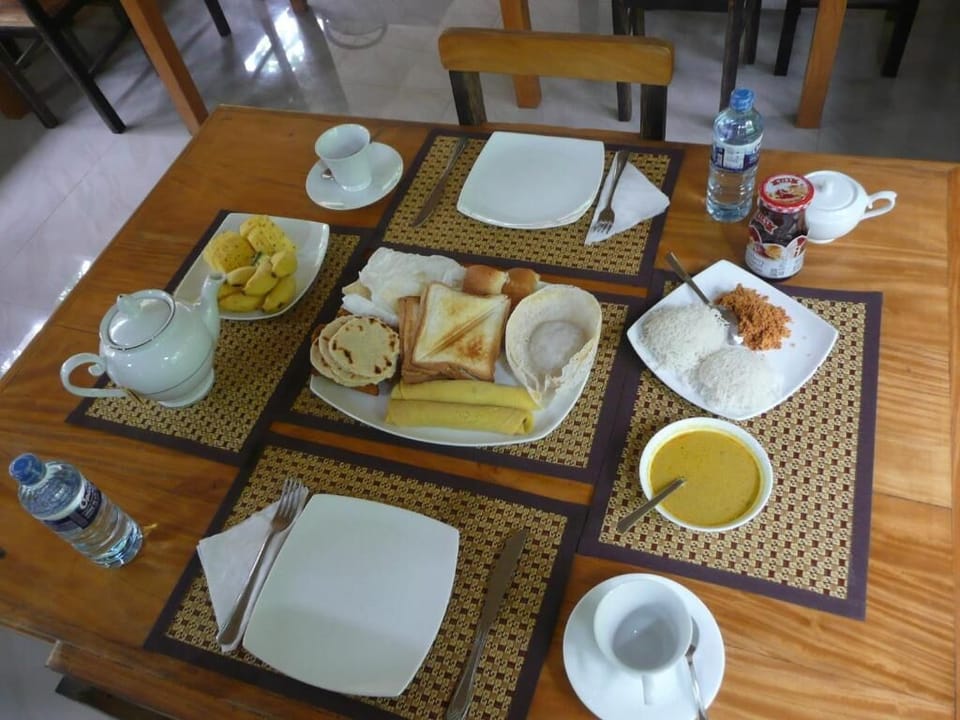 Daily local cuisine breakfast for a fee