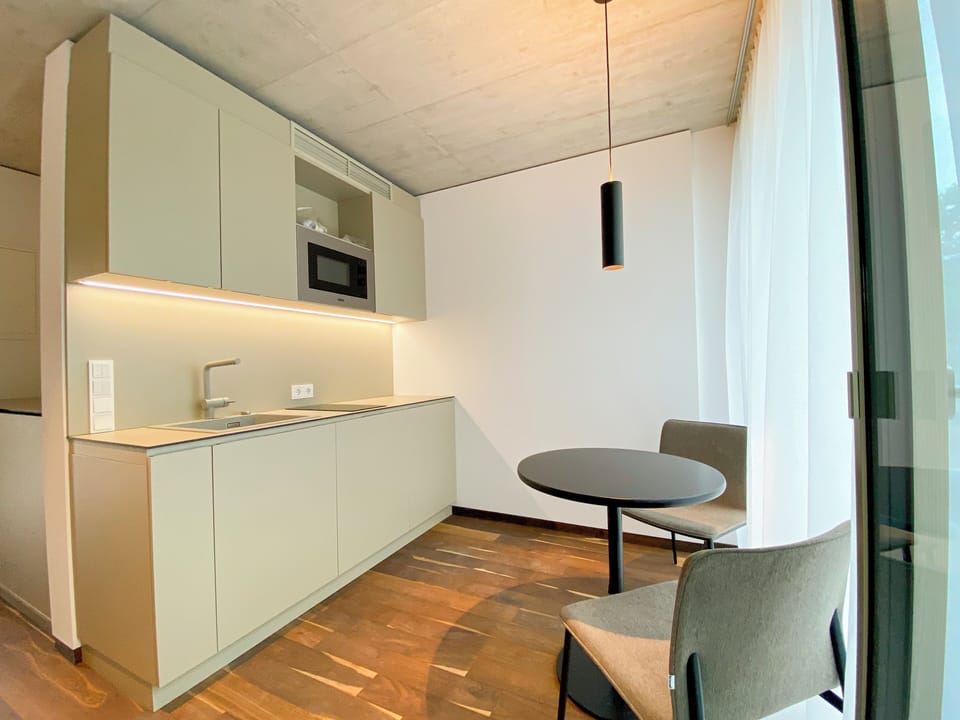 In-room safe, laptop workspace, soundproofing, free WiFi