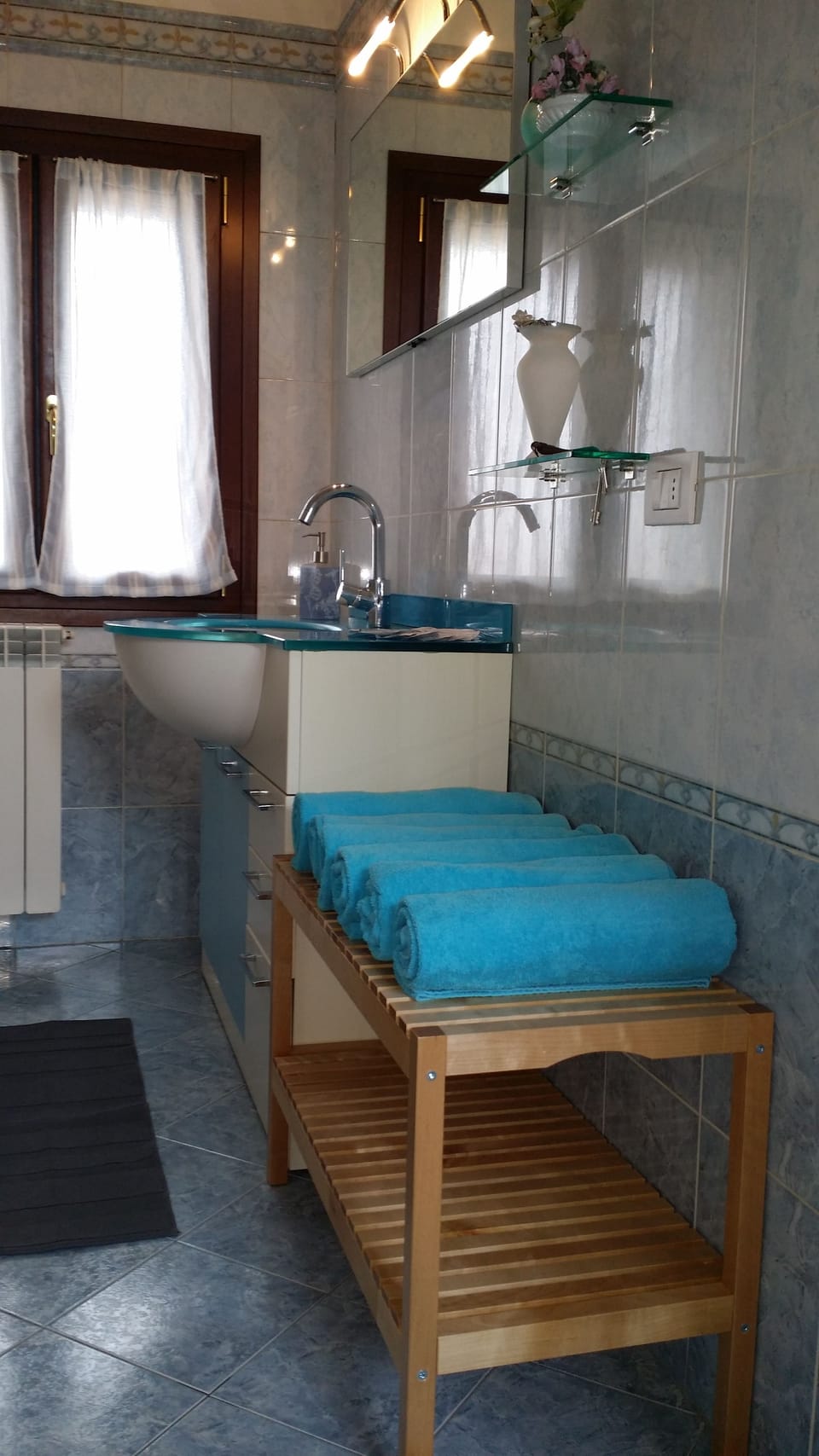 In-room safe, desk, free WiFi, bed sheets