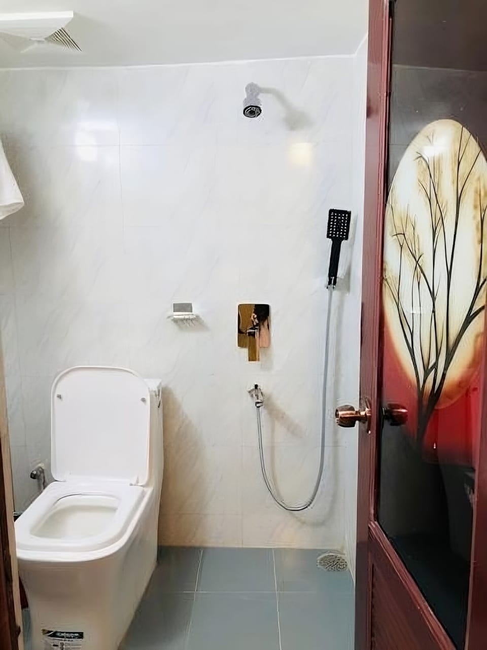 Free minibar, soundproofing, free WiFi
