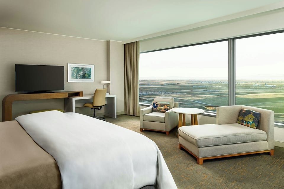 Premium bedding, down comforters, pillowtop beds, in-room safe