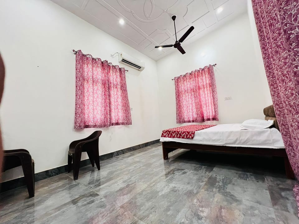 Standard Double Room | Premium bedding, bed sheets