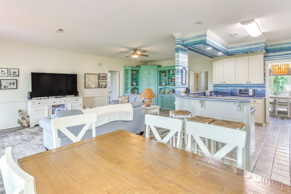 House (3 Bedrooms) | Interior