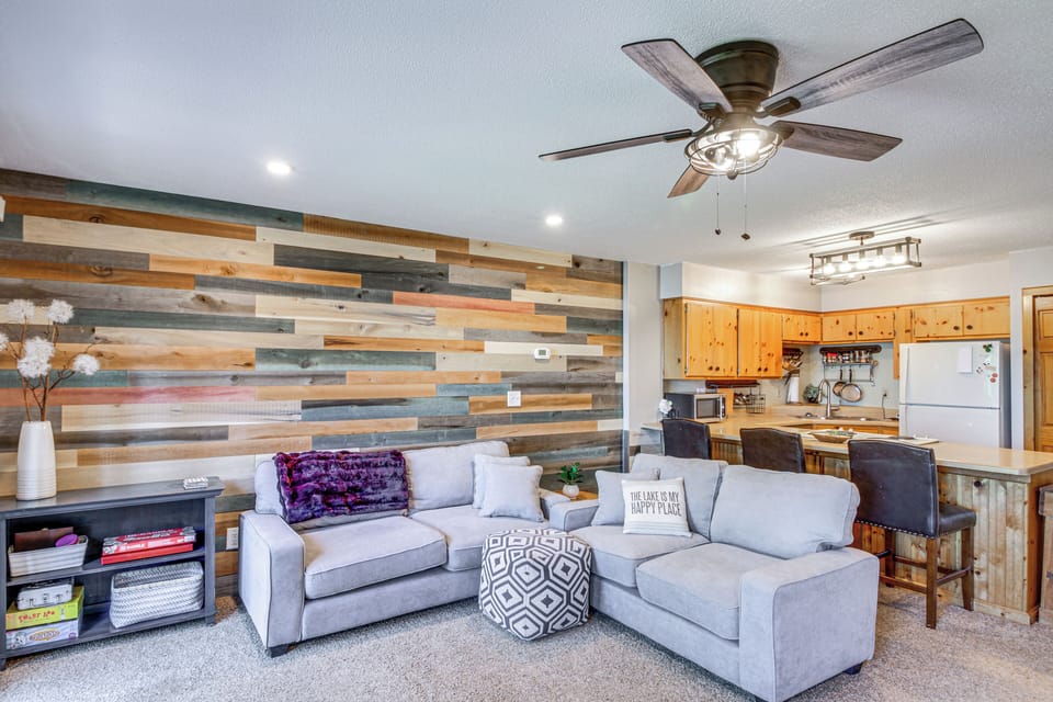 Apartment (2 Bedrooms) | Front of property