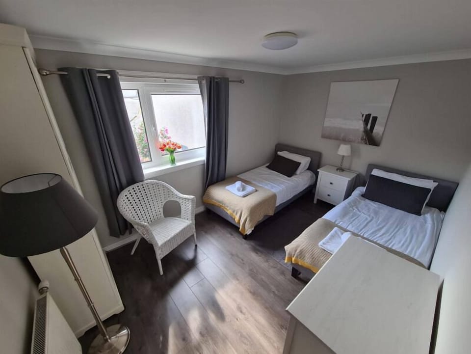 Family House, 3 Bedrooms, Kitchen, City View | 3 bedrooms, desk, laptop workspace, blackout drapes