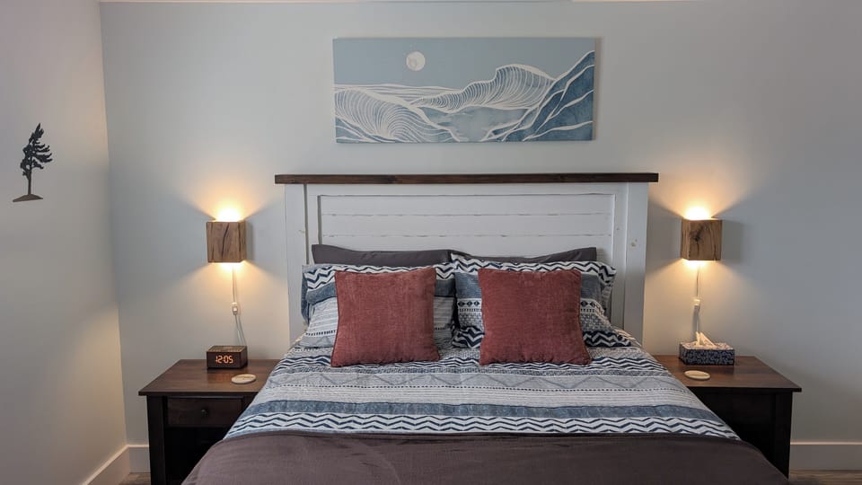Room | Egyptian cotton sheets, premium bedding, soundproofing, free WiFi