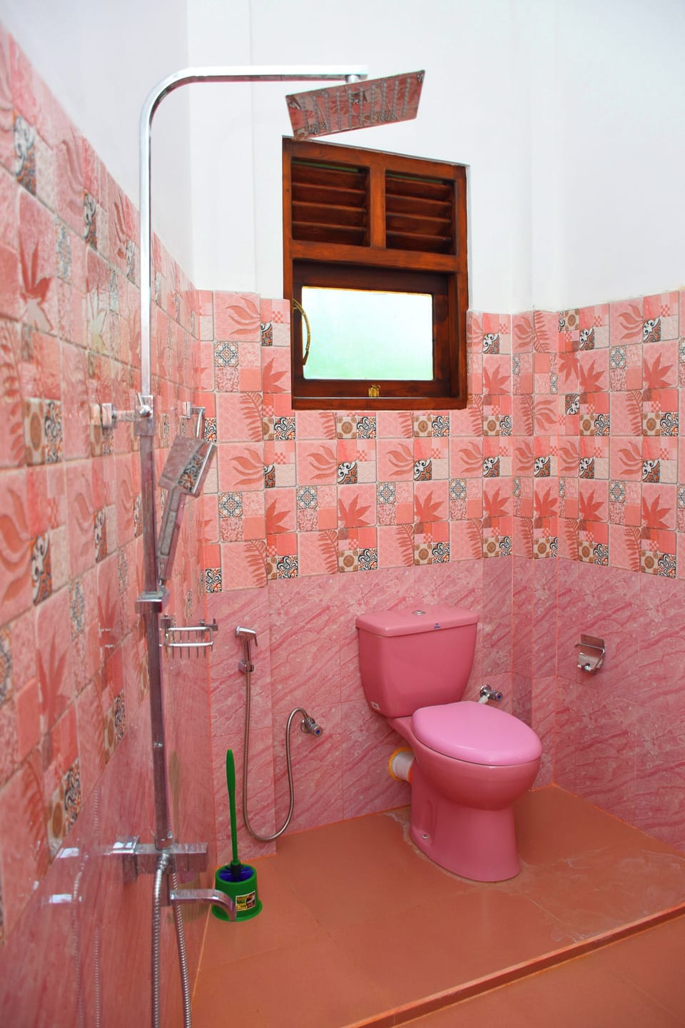 Standard Double Room, Balcony | Bathroom | Slippers, bidet